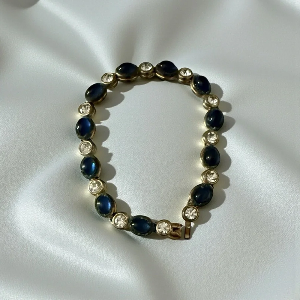 Vintage Cabochon Gold Plated Sapphire Colored  Crystals Tennis Bracelet